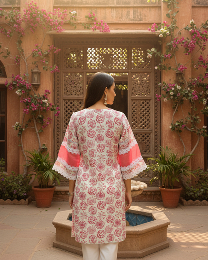 Elegant Pink Floral Print Cotton Kurta with Lace Detailing
